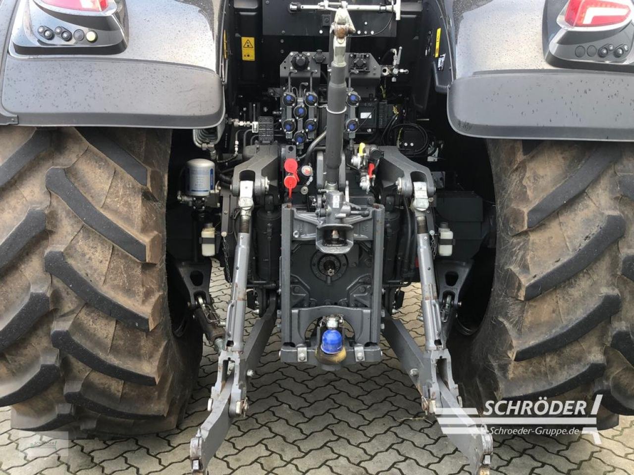 Traktor typu Valtra S 324 SMARTTOUCH | FZW | GPS | RÜFA, Gebrauchtmaschine v Ahlerstedt (Obrázek 8)